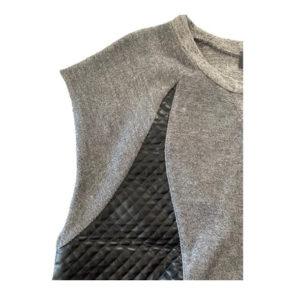 Astr woman small black casual cap sleeve tank gray faux leather quilted grunge e - Picture 3 of 8